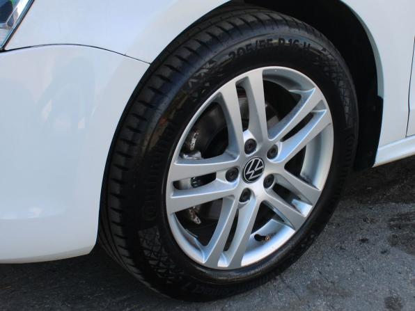 Volkswagen Jetta VI с пробегом 2013 года, цена 899 000 рублей, 175188 км, седан, Автокод Объявления