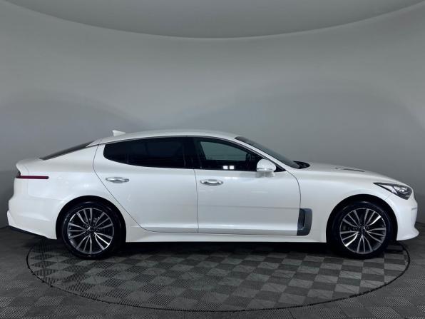 Kia Stinger I с пробегом 2018 года, цена 2 495 000 рублей, 73843 км, лифтбек, Автокод Объявления