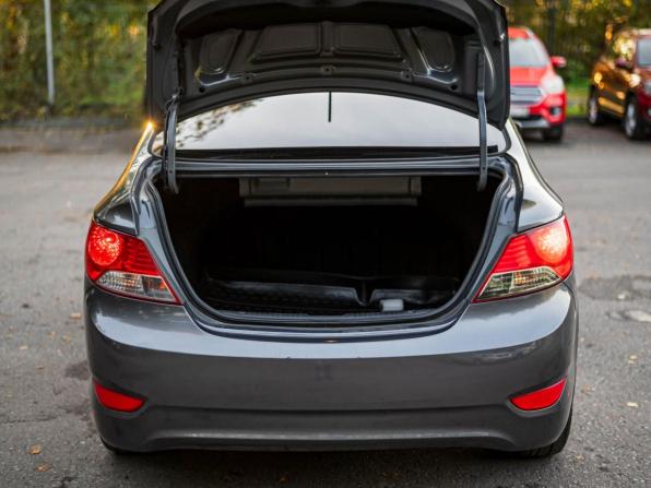 Hyundai Solaris I с пробегом 2012 года, цена 530 000 рублей, 213152 км, седан, Автокод Объявления