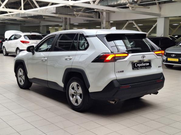 Toyota RAV4 V (XA50) с пробегом 2021 года, цена 2 730 000 рублей, 94327 км, внедорожник, Автокод Объявления