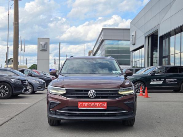 Volkswagen Tiguan II Рестайлинг с пробегом 2021 года, цена 2 479 000 рублей, 106000 км, внедорожник, Автокод Объявления