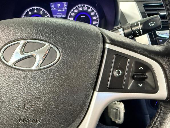 Hyundai Solaris I с пробегом 2012 года, цена 840 000 рублей, 103892 км, седан, Автокод Объявления