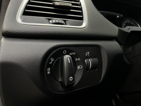 Audi Q3 I (8U) Рестайлинг с пробегом 2015 года, цена 2 040 000 рублей, 101109 км, внедорожник, Автокод Объявления