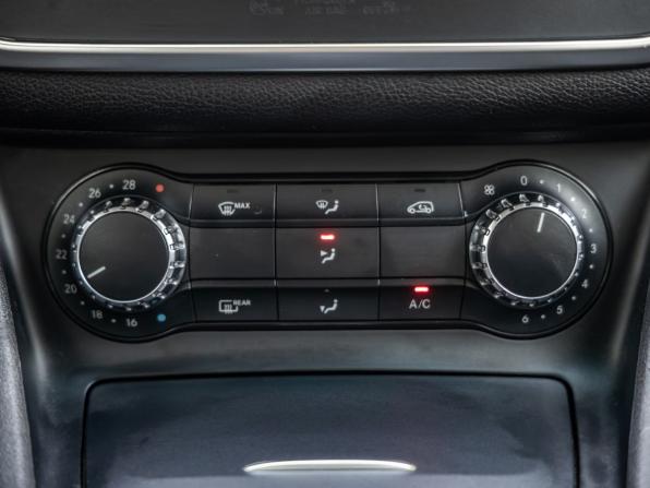 Mercedes-Benz GLA I (X156) с пробегом 2015 года, цена 1 878 000 рублей, 102786 км, внедорожник, Автокод Объявления