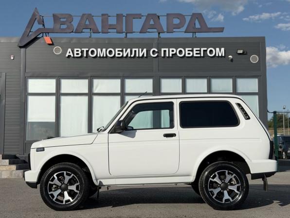 Lada (ВАЗ) Niva Legend с пробегом 2024 года, цена 990 000 рублей, 4500 км, внедорожник, Автокод Объявления