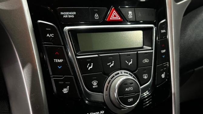 Hyundai i30 II с пробегом 2012 года, цена 1 200 000 рублей, 89240 км, хэтчбек, Автокод Объявления