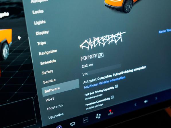 Tesla Cybertruck с пробегом 2024 года, цена 20 500 000 рублей, 2182 км, пикап, Автокод Объявления