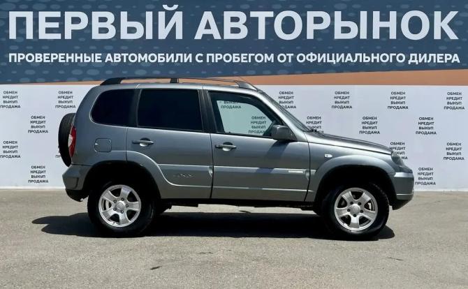 Chevrolet Niva I Рестайлинг с пробегом 2011 года, цена 523 900 рублей, 227432 км, внедорожник, Автокод Объявления