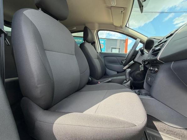 Renault Sandero II с пробегом 2017 года, цена 960 000 рублей, 34800 км, хэтчбек, Автокод Объявления