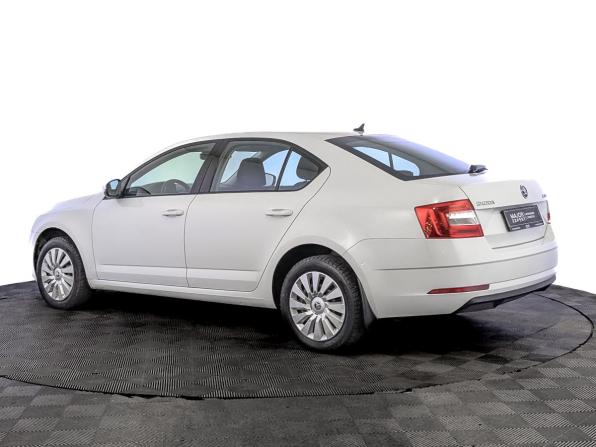 Skoda Octavia III (A7) Рестайлинг с пробегом 2020 года, цена 1 655 000 рублей, 133830 км, лифтбек, Автокод Объявления