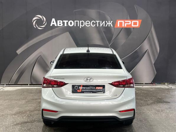 Hyundai Solaris II с пробегом 2019 года, цена 1 445 000 рублей, 70600 км, седан, Автокод Объявления