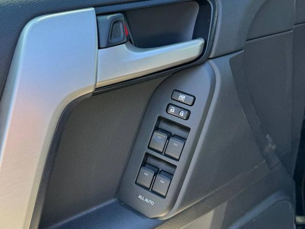 Toyota Land Cruiser Prado 150 Series Рестайлинг 3 с пробегом 2020 года, цена 6 550 000 рублей, 83713 км, внедорожник, Автокод Объявления