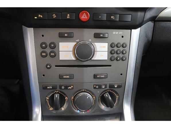 Opel Antara I Рестайлинг с пробегом 2013 года, цена 876 000 рублей, 193145 км, внедорожник, Автокод Объявления