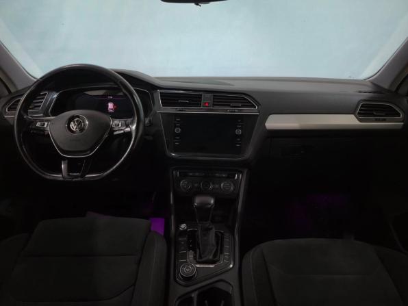 Volkswagen Tiguan II с пробегом 2018 года, цена 3 200 000 рублей, 77405 км, внедорожник, Автокод Объявления