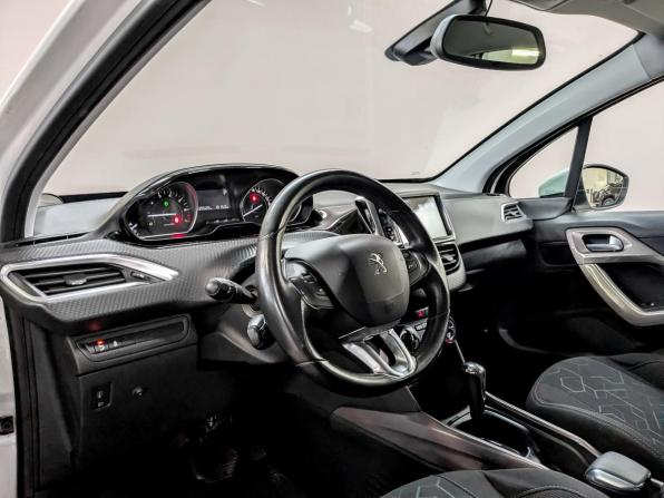 Peugeot 2008 I с пробегом 2016 года, цена 875 000 рублей, 139520 км, внедорожник, Автокод Объявления