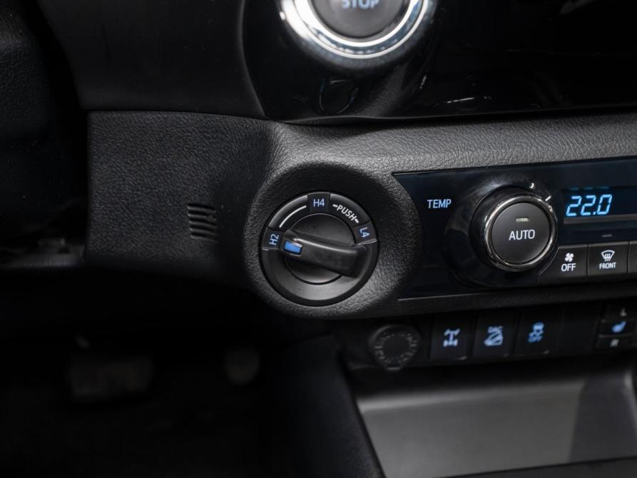 Toyota Hilux VIII Москва  - изображение 20