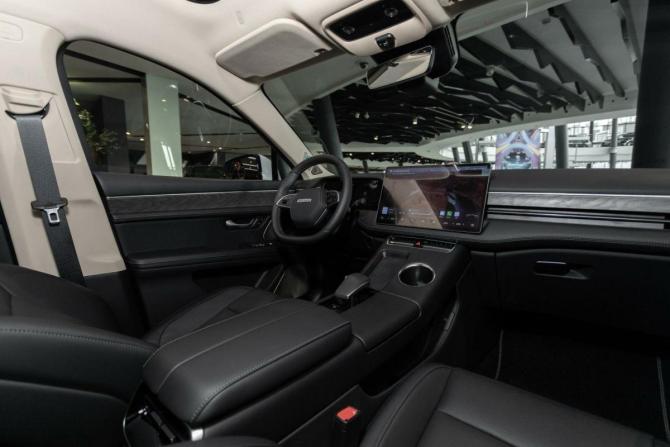 Новый Seres M5 2024 года, цена 4 999 000 рублей, внедорожник, Автокод Объявления