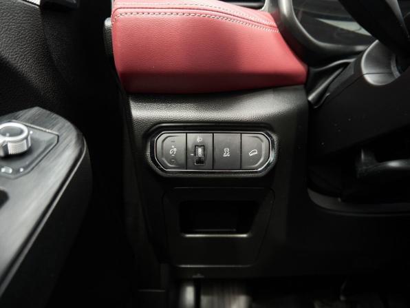 Haval Jolion I Рестайлинг с пробегом 2024 года, цена 2 213 000 рублей, 49720 км, внедорожник, Автокод Объявления