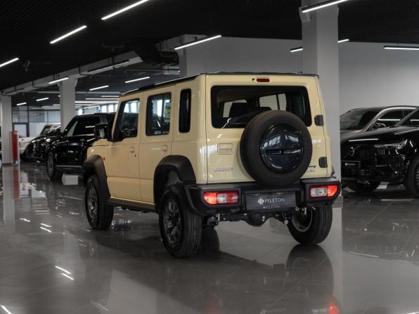 Suzuki Jimny IV с пробегом 2025 года, цена 4 200 000 рублей, 31 км, внедорожник, Автокод Объявления