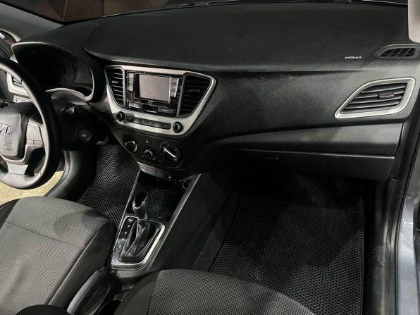 Hyundai Solaris II с пробегом 2017 года, цена 1 050 000 рублей, 144870 км, седан, Автокод Объявления