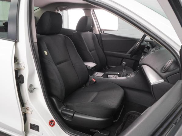 Mazda 3 II (BL) Рестайлинг с пробегом 2012 года, цена 849 000 рублей, 201573 км, седан, Автокод Объявления
