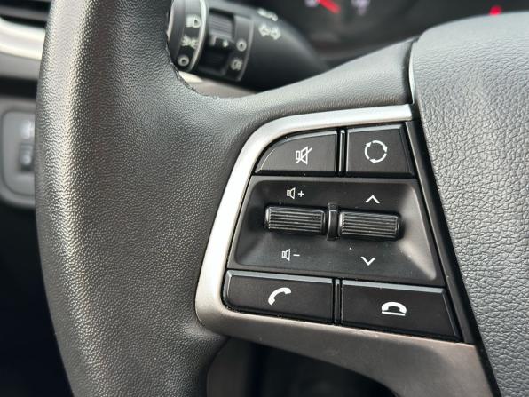 Hyundai Solaris II Рестайлинг с пробегом 2021 года, цена 1 350 000 рублей, 108350 км, седан, Автокод Объявления