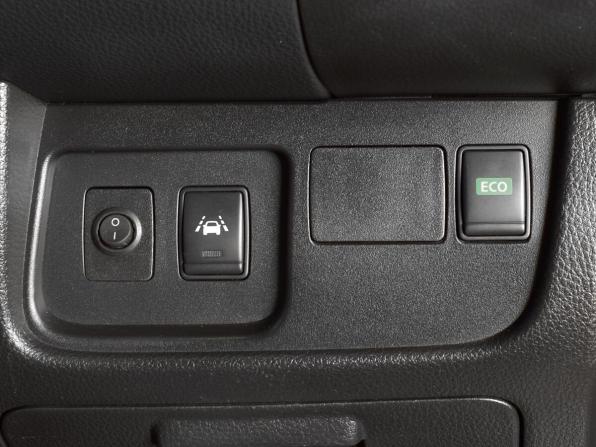 Nissan Serena IV (C26) с пробегом 2015 года, цена 1 299 995 рублей, 279997 км, минивэн, Автокод Объявления