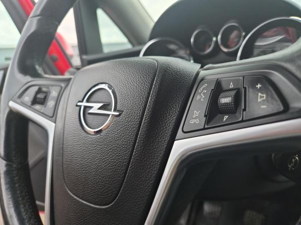 Opel Astra J Рестайлинг с пробегом 2012 года, цена 830 000 рублей, 109343 км, седан, Автокод Объявления