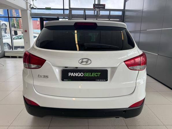Hyundai ix35 I Рестайлинг с пробегом 2015 года, цена 1 099 000 рублей, 166314 км, внедорожник, Автокод Объявления