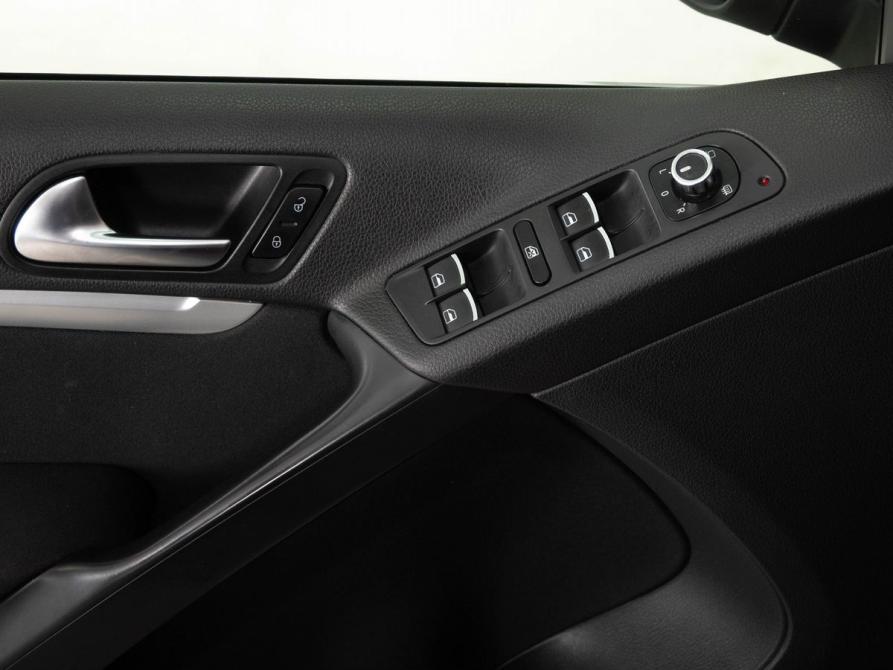 Volkswagen Tiguan I Рестайлинг Казань  - изображение 18