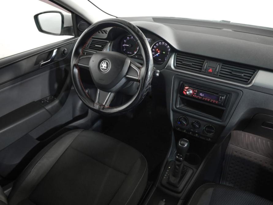 Skoda Rapid I Санкт-Петербург  - изображение 8