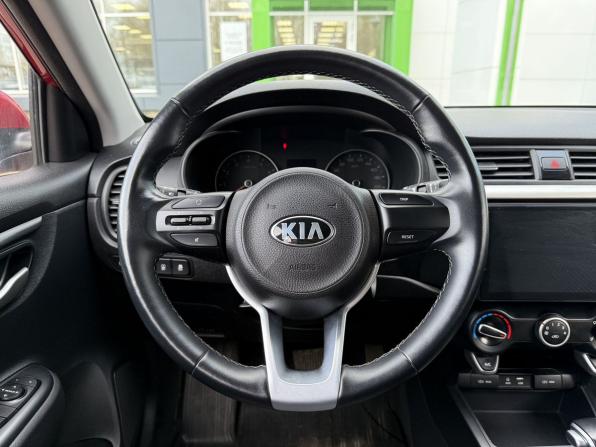 Kia Rio IV с пробегом 2020 года, цена 1 620 000 рублей, 55601 км, седан, Автокод Объявления
