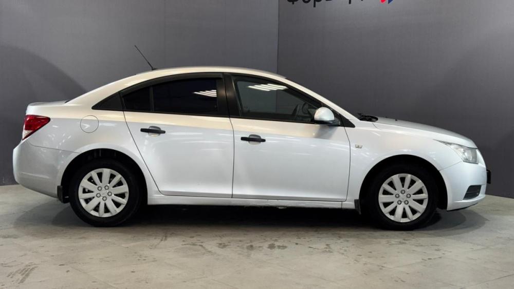 Chevrolet Cruze I Сургут  - изображение 4
