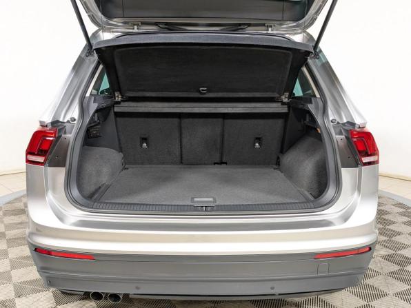 Volkswagen Tiguan II с пробегом 2018 года, цена 2 449 500 рублей, 139000 км, внедорожник, Автокод Объявления