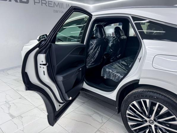Lexus RX V с пробегом 2024 года, цена 10 999 000 рублей, 12 км, внедорожник, Автокод Объявления