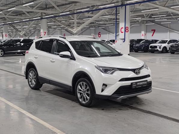 Toyota RAV4 IV (XA40) Рестайлинг с пробегом 2017 года, цена 2 415 000 рублей, 180917 км, внедорожник, Автокод Объявления