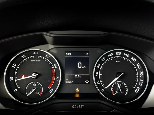 Skoda Superb III с пробегом 2019 года, цена 2 385 000 рублей, 53688 км, лифтбек, Автокод Объявления