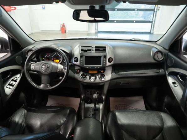 Toyota RAV4 III (XA30) Рестайлинг с пробегом 2012 года, цена 1 444 700 рублей, 231651 км, внедорожник, Автокод Объявления