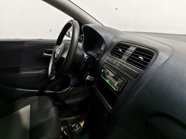 Volkswagen Polo V с пробегом 2015 года, цена 767 000 рублей, 181424 км, седан, Автокод Объявления