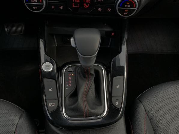 Kia Soul III с пробегом 2022 года, цена 2 499 000 рублей, 49200 км, хэтчбек, Автокод Объявления
