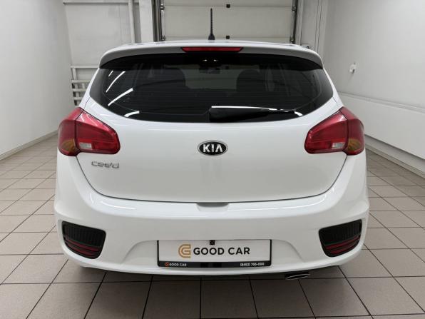 Kia Ceed II Рестайлинг с пробегом 2015 года, цена 1 260 000 рублей, 102030 км, хэтчбек, Автокод Объявления