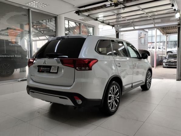Mitsubishi Outlander III Рестайлинг 3 с пробегом 2020 года, цена 2 250 000 рублей, 80241 км, внедорожник, Автокод Объявления