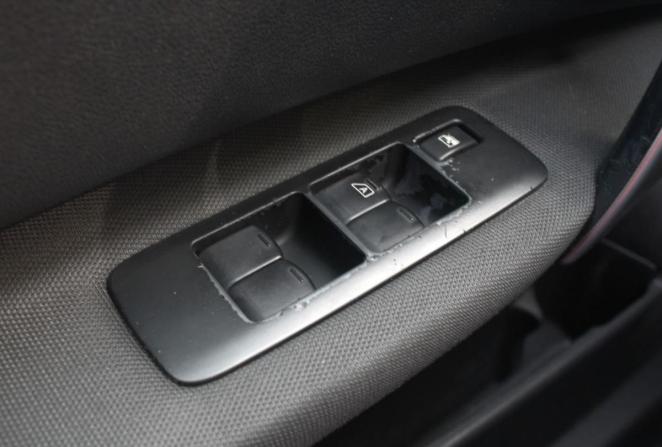 Nissan Qashqai I Рестайлинг с пробегом 2012 года, цена 990 000 рублей, 244354 км, внедорожник, Автокод Объявления
