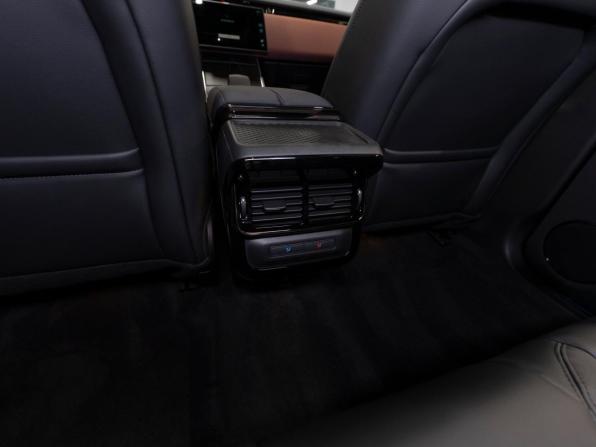Land Rover Range Rover Evoque II Рестайлинг с пробегом 2025 года, цена 5 900 000 рублей, 50 км, внедорожник, Автокод Объявления