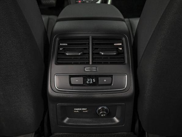 Audi A4 V (B9) Рестайлинг с пробегом 2020 года, цена 3 129 000 рублей, 42121 км, седан, Автокод Объявления