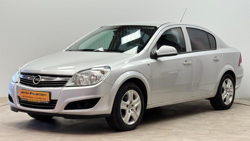 Opel Astra H Рестайлинг Киров  - изображение 1
