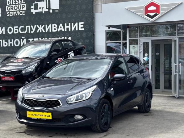 Kia Ceed II с пробегом 2014 года, цена 1 000 000 рублей, 147000 км, хэтчбек, Автокод Объявления