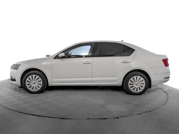 Skoda Octavia III (A7) Рестайлинг с пробегом 2020 года, цена 1 900 000 рублей, 73870 км, лифтбек, Автокод Объявления
