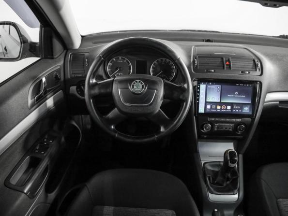 Skoda Octavia II (A5) Рестайлинг с пробегом 2012 года, цена 699 000 рублей, 211425 км, лифтбек, Автокод Объявления