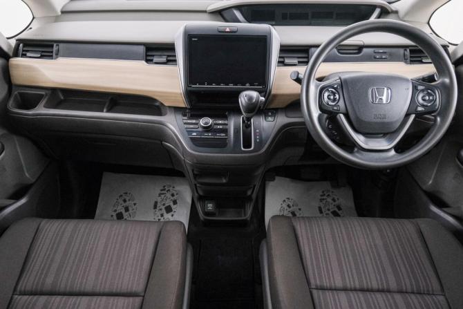 Honda Freed II с пробегом 2019 года, цена 1 499 000 рублей, 88500 км, компактвэн, Автокод Объявления